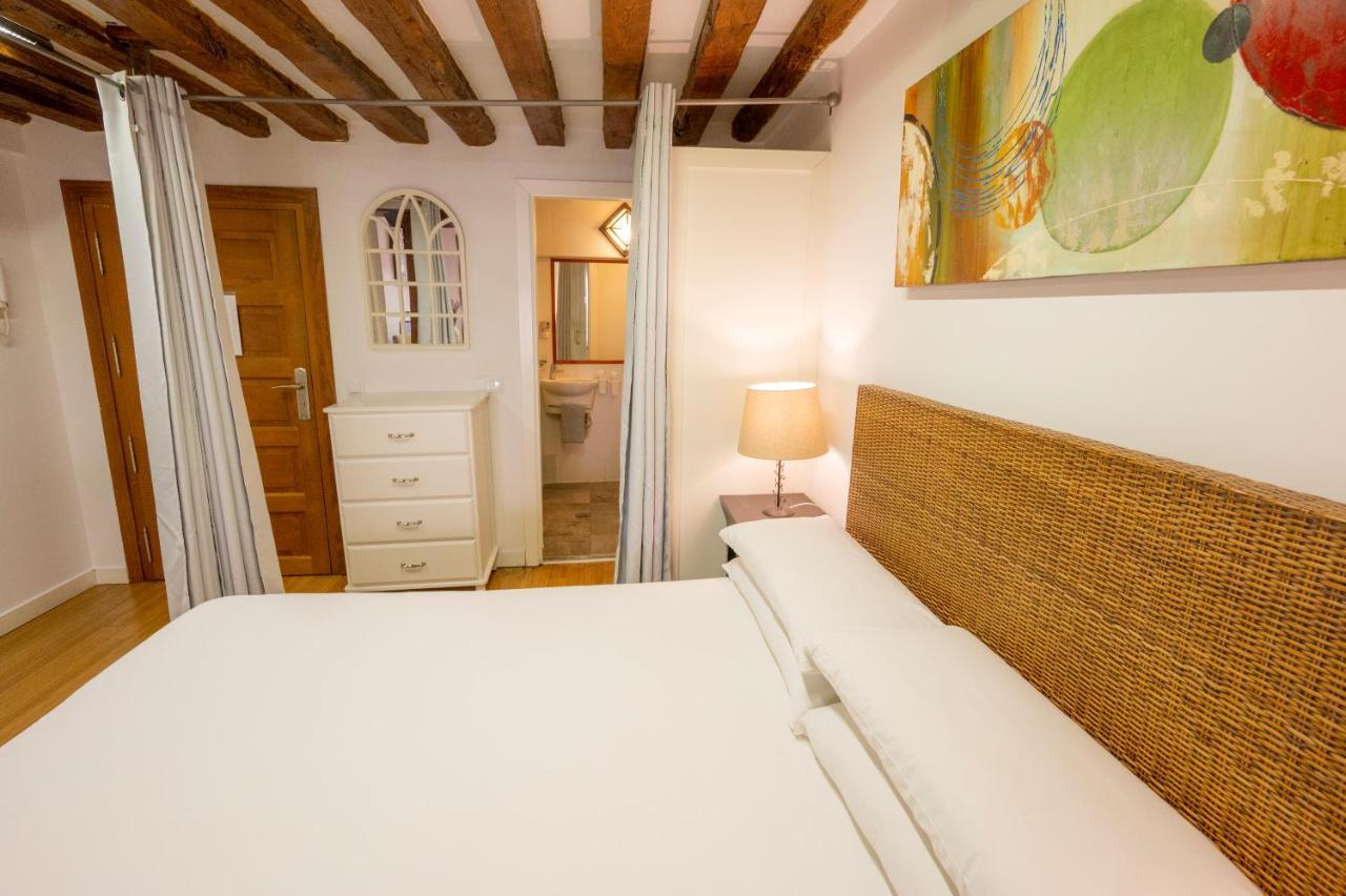 Huertas Apartament